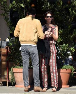 Lily Aldridge feet photo thumbnail