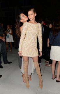 Lily Aldridge feet photo thumbnail