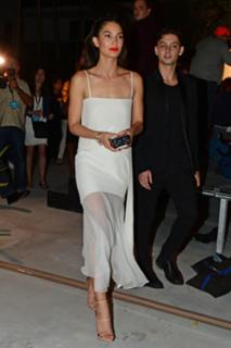 Lily Aldridge feet photo thumbnail