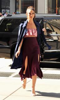 Lily Aldridge feet photo thumbnail