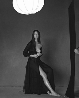 Lily Aldridge feet photo thumbnail