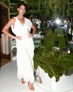 Lily Aldridge feet photo thumbnail