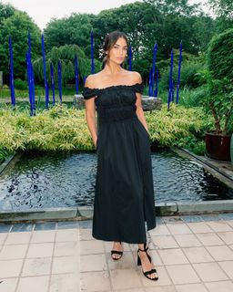 Lily Aldridge feet photo thumbnail