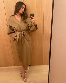 Lily Aldridge feet photo thumbnail