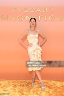 Lily Aldridge feet photo thumbnail