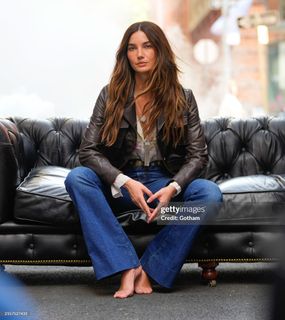 Lily Aldridge feet photo thumbnail