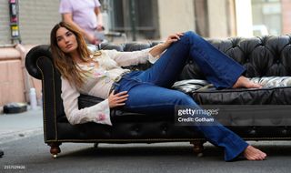 Lily Aldridge feet photo thumbnail