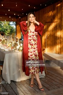 Lily Aldridge feet photo thumbnail