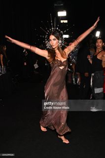 Lily Aldridge feet photo thumbnail