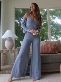Lily Aldridge feet photo 1