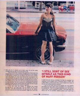 Lily Allen feet photo thumbnail