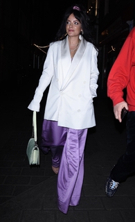 Lily Allen feet photo thumbnail
