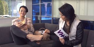 Lily Allen feet photo thumbnail