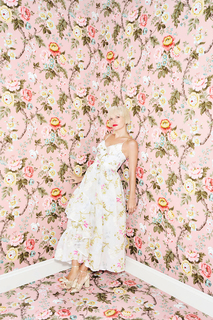 Lily Allen feet photo thumbnail