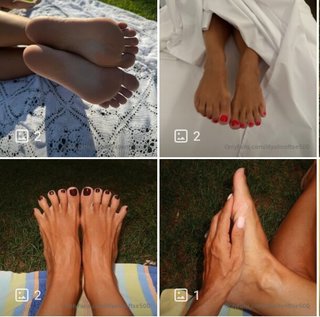 Lily Allen feet photo thumbnail