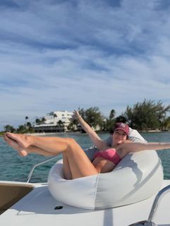 Lily Allen feet photo 6