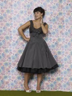 Lily Allen feet photo thumbnail