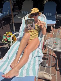 Lily Allen feet photo 6