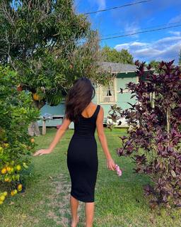 Lily Chee feet photo thumbnail