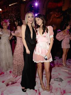 Lily Chee feet photo thumbnail