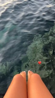 Lily Chee feet photo thumbnail