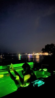 Lily Chee feet photo thumbnail