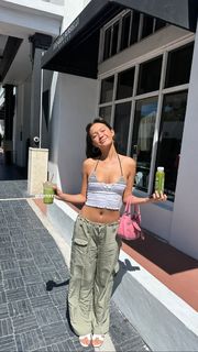 Lily Chee feet photo thumbnail