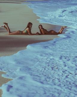 Lily Chee feet photo thumbnail