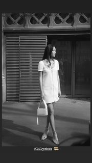 Lily Chee feet photo thumbnail