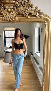 Lily Chee feet photo thumbnail