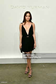 Lily Chee feet photo thumbnail