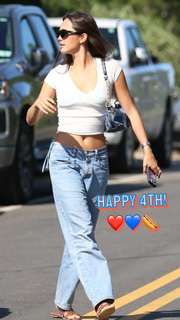 Lily Chee feet photo thumbnail