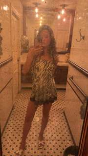 Lily Chee feet photo thumbnail