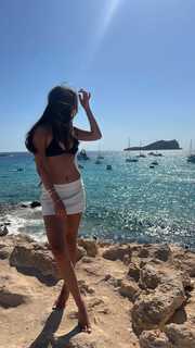 Lily Chee feet photo thumbnail