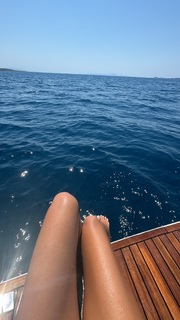 Lily Chee feet photo thumbnail