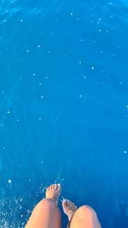 Lily Chee feet photo thumbnail