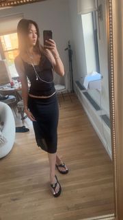 Lily Chee feet photo thumbnail