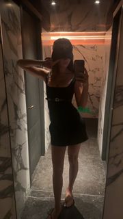 Lily Chee feet photo thumbnail