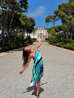 Lily Chee feet photo thumbnail