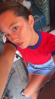 Lily Chee feet photo thumbnail