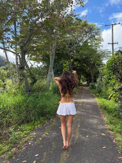 Lily Chee feet photo 19