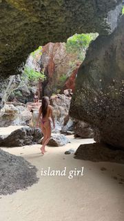 Lily Chee feet photo 9