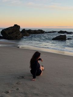 Lily Chee feet photo 5