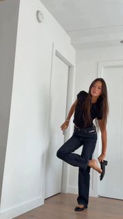 Lily Chee feet photo 2
