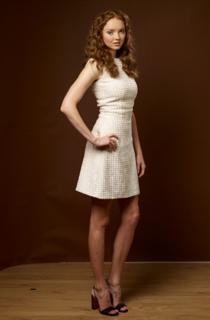 Lily Cole feet photo thumbnail