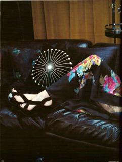 Lily Cole feet photo thumbnail