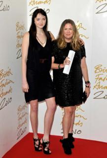 Lily Cole feet photo thumbnail