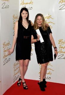 Lily Cole feet photo thumbnail