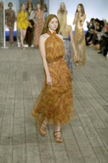 Lily Cole feet photo thumbnail