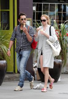 Lily Cole feet photo thumbnail